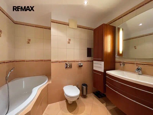 Prodej bytu 4+kk 104 m²