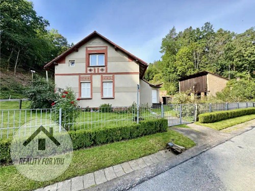 Prodej domu 220 m², pozemek 529 m²