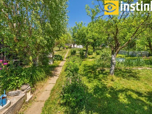 Prodej stavebního pozemku 1269 m²