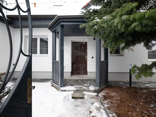 Prodej domu 298 m², pozemek 730 m²