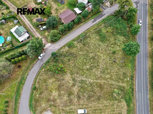 Prodej stavebního pozemku 2108 m²