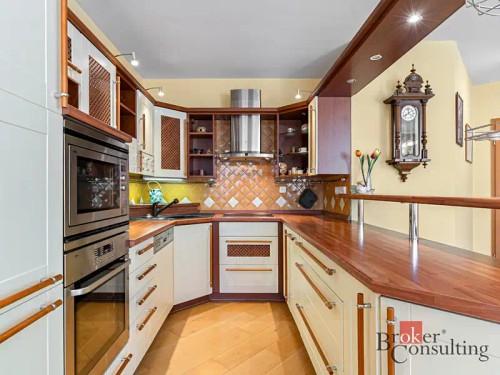 Prodej bytu 4+kk 92 m²