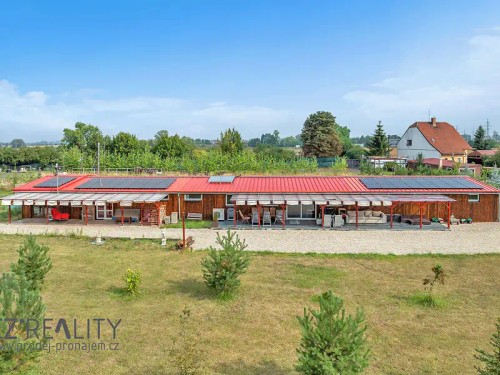 Prodej domu 280 m², pozemek 35798 m²