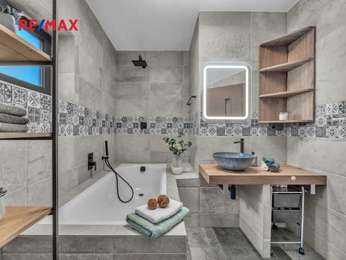 Prodej domu 197 m², pozemek 573 m²