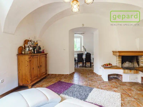 Prodej domu 295 m², pozemek 9233 m²