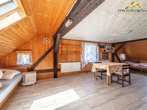 Prodej domu 250 m², pozemek 382 m²