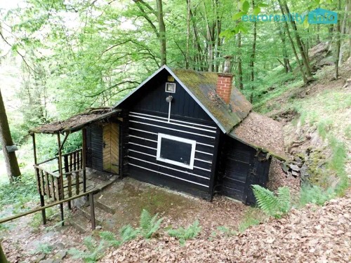 Prodej chaty 32 m², pozemek 32 m²