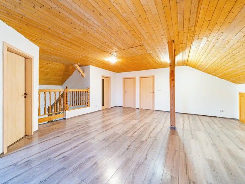 Prodej domu 360 m², pozemek 724 m²