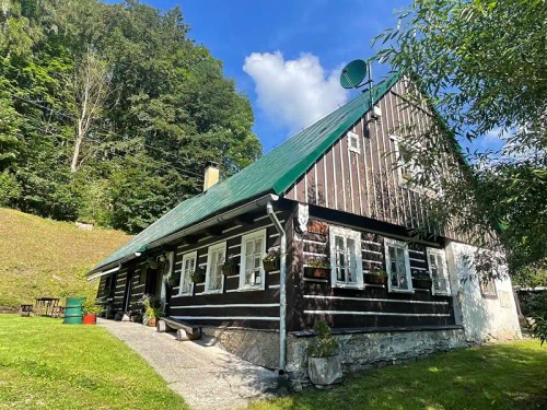 Prodej chalupy 270 m², pozemek 1746 m²