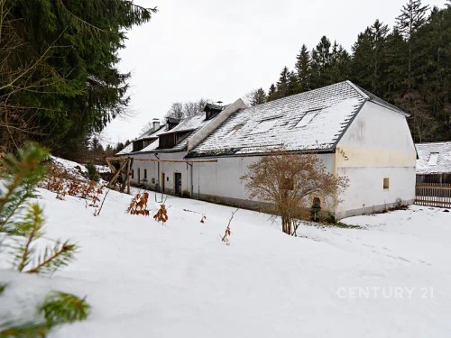 Prodej chalupy 648 m², pozemek 907 m²