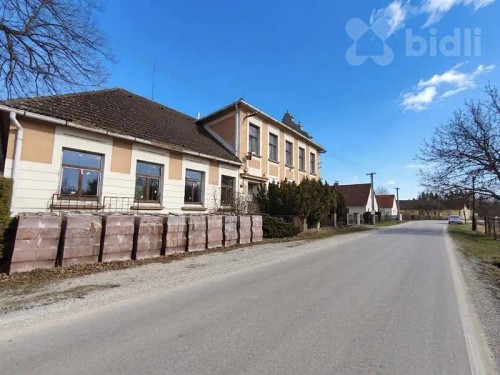 Prodej domu 700 m², pozemek 1136 m²