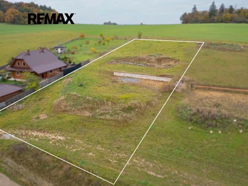 Prodej stavebního pozemku 3002 m²