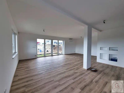 Prodej domu 206 m², pozemek 880 m²