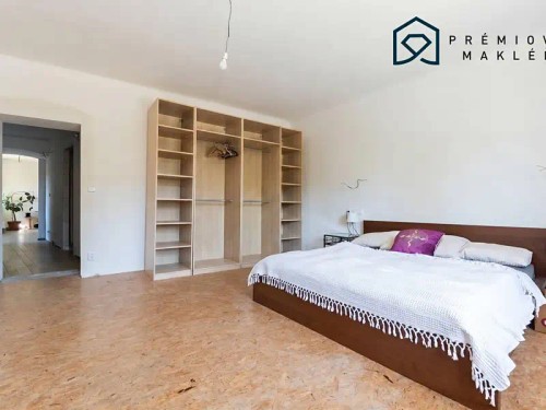 Prodej domu 200 m², pozemek 1287 m²