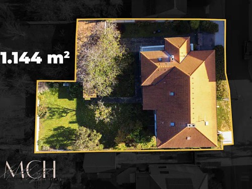 Prodej domu 330 m², pozemek 1144 m²