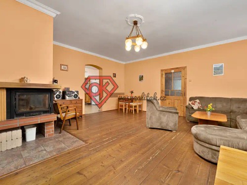 Prodej chalupy 440 m², pozemek 663 m²