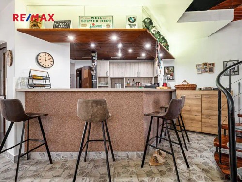 Prodej chalupy 392 m², pozemek 934 m²