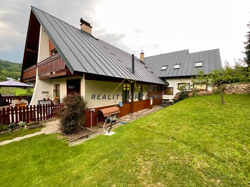 Prodej domu 400 m², pozemek 1032 m²