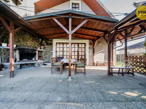 Prodej domu 220 m², pozemek 1361 m²