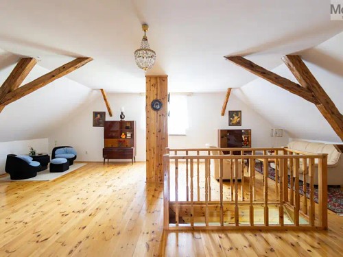 Prodej zemědělské usedlosti 200 m², pozemek 67408 m²