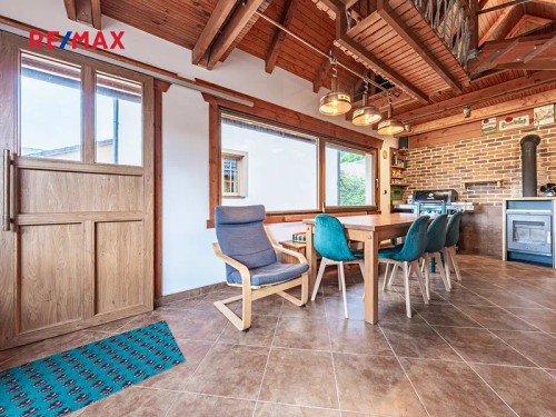 Prodaná  chata 200 m², pozemek 1966 m²