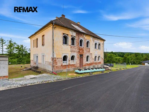 Prodej domu 735 m², pozemek 3134 m²