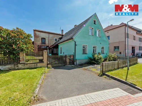 Prodej domu 250 m², pozemek 673 m²
