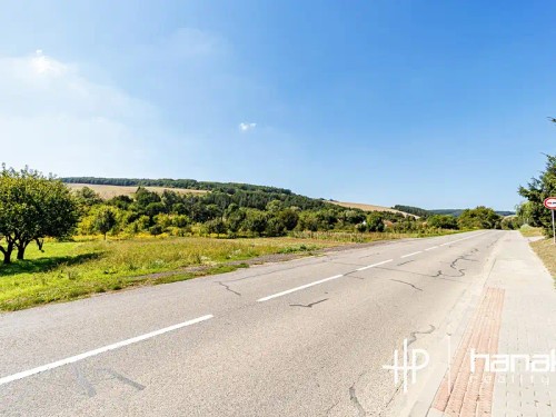 Prodej stavebního pozemku 1812 m²