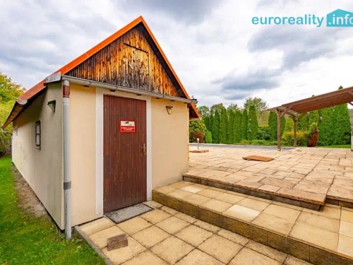 Prodej domu 196 m², pozemek 2259 m²