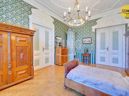 Prodej vily 700 m², pozemek 3228 m²