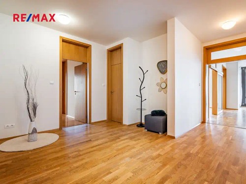 Prodej bytu 5+kk 340 m²