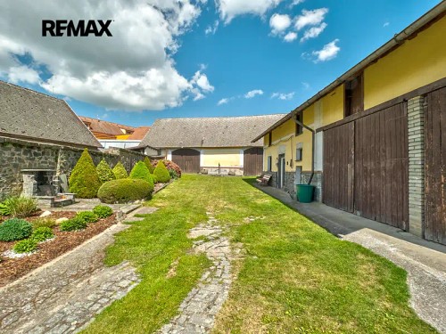 Prodej domu 200 m², pozemek 1223 m²