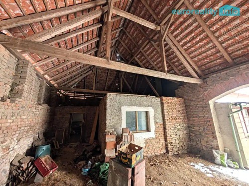 Prodej zemědělské usedlosti 300 m², pozemek 2467 m²