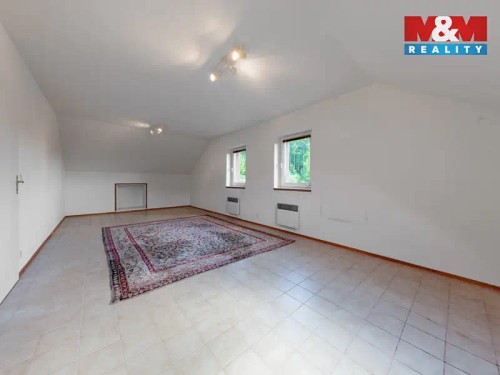Prodej domu 250 m², pozemek 976 m²