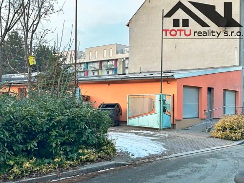 Prodej stavebního pozemku 3530 m²