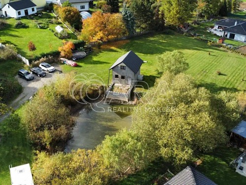 Prodej stavebního pozemku 3260 m²