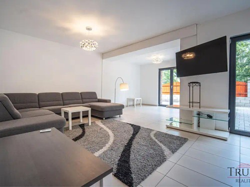 Prodej vily 338 m², pozemek 1208 m²