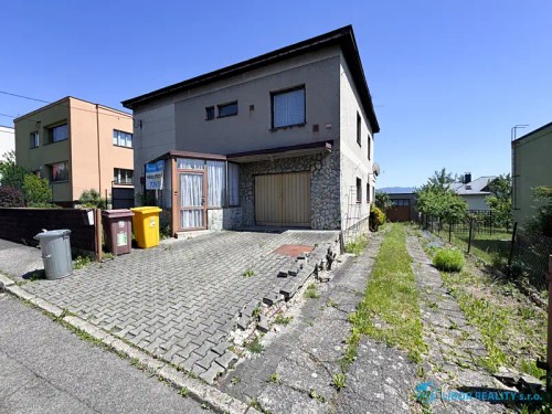 Prodej domu 240 m², pozemek 700 m²