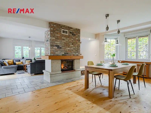 Prodaný  dům 258 m², pozemek 1500 m²