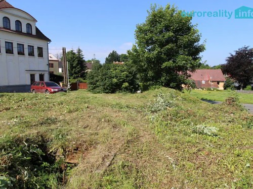 Prodej stavebního pozemku 852 m²
