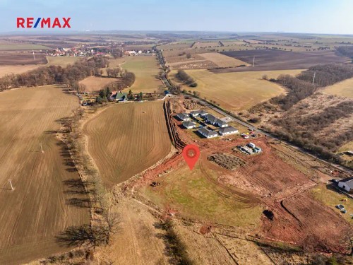 Prodej stavebního pozemku 905 m²