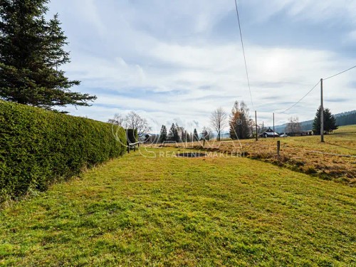 Prodej stavebního pozemku 4018 m²