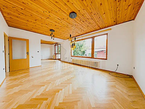 Prodej domu 200 m², pozemek 877 m²