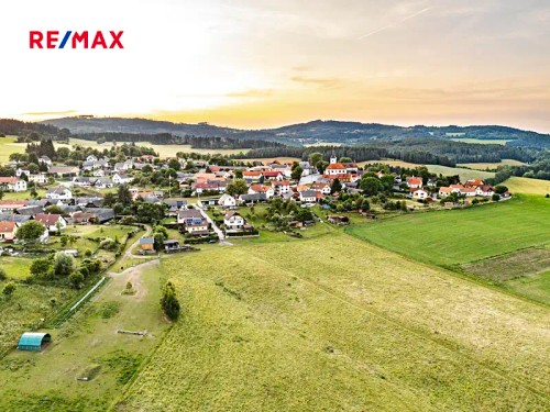 Prodej stavebního pozemku 2263 m²