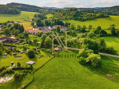 Prodej stavebního pozemku 975 m²