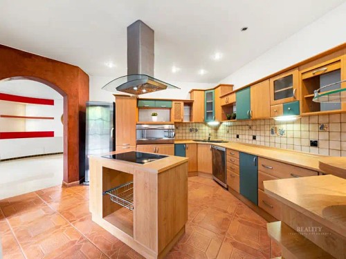Prodej domu 295 m², pozemek 2077 m²
