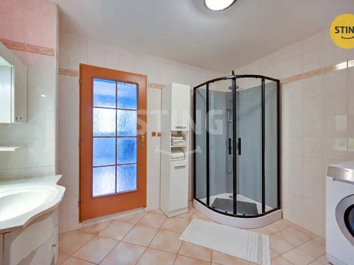 Prodej domu 471 m², pozemek 367 m²