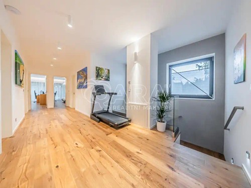 Prodej domu 420 m², pozemek 1538 m²