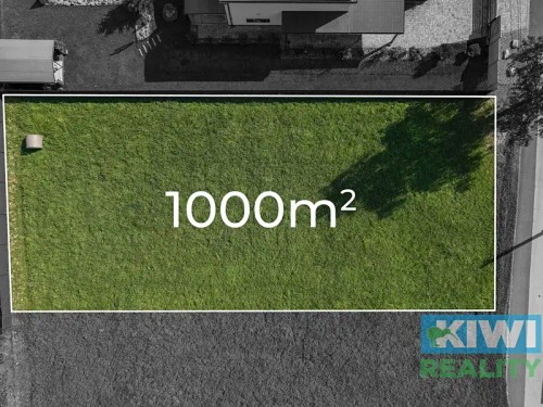 Prodej stavebního pozemku 1000 m²