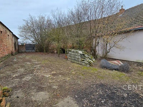 Prodej stavebního pozemku 2090 m²